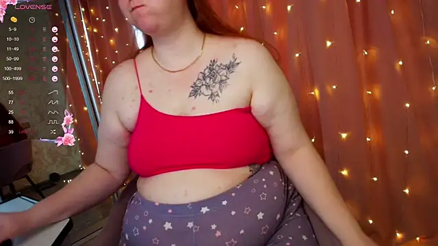 Snapshot of Mia_Bows chatting on July 11, 2026, 12:46 am Mia Bows online show from July 11, 2026, 12:46 am