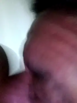 Snapshot of yellowwetfox chatting on November 5, 2025, 4:45 am yellowwetfox online show from November 5, 2025, 4:45 am