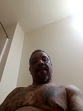 Snapshot of yellowwetfox chatting on April 10, 2026, 4:23 pm yellowwetfox online show from April 10, 2026, 4:23 pm