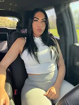 annablisss online show from April 17, 2026, 8:56 pm