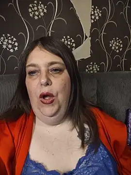 HouseWifeWhore Milf online show from May 24, 2026, 10:15 pm