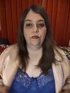 HouseWifeWhore Milf online show from June 17, 2026, 9:34 am