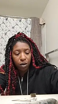 markquanna online show from November 12, 2025, 10:09 pm