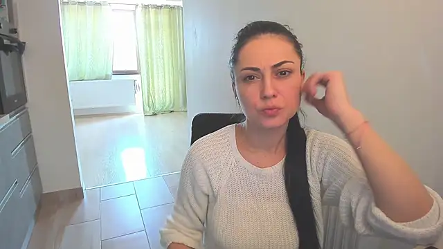 Snapshot of OliviaSirena chatting on March 6, 2026, 11:50 am OliviaSirena online show from March 6, 2026, 11:50 am