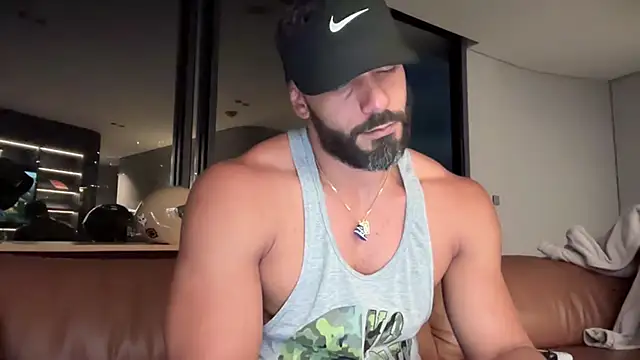 romeolovedark online show from October 7, 2025, 5:48 am