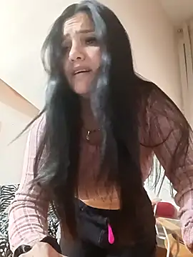 Snapshot of laura_dirtyhot chatting on October 20, 2025, 8:09 pm laura dirtyhot online show from October 20, 2025, 8:09 pm