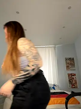 IvyHoney online show from September 24, 2025, 8:39 am