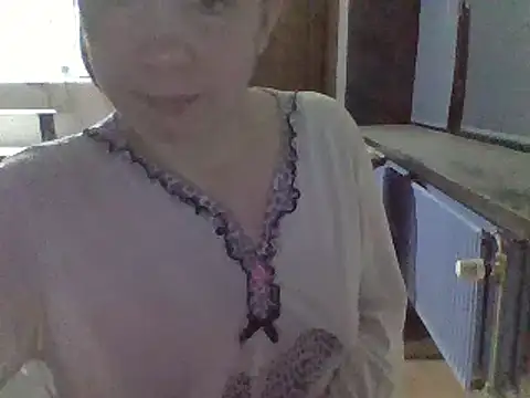 Snapshot of Moi_Lina chatting on January 14, 2025, 8:04 pm Moi Lina online show from January 14, 2025, 8:04 pm