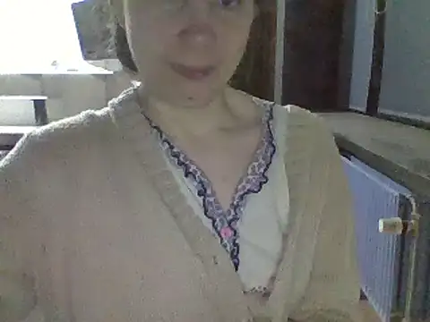 Snapshot of Moi_Lina chatting on January 29, 2025, 11:46 pm Moi Lina online show from January 29, 2025, 11:46 pm