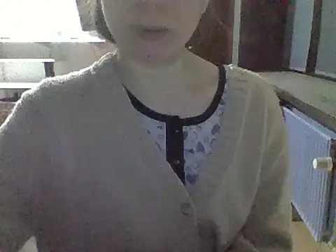 Snapshot of Moi_Lina chatting on February 2, 2025, 1:45 am Moi Lina online show from February 2, 2025, 1:45 am