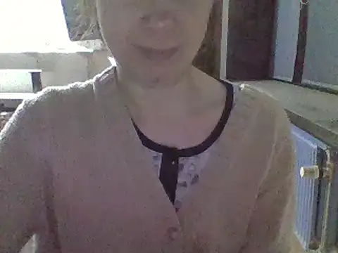 Snapshot of Moi_Lina chatting on February 2, 2025, 11:11 pm Moi Lina online show from February 2, 2025, 11:11 pm