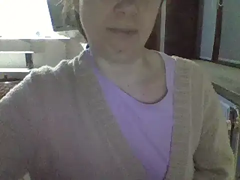 Snapshot of Moi_Lina chatting on February 19, 2025, 12:25 am Moi Lina online show from February 19, 2025, 12:25 am