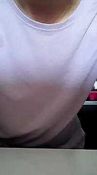 Snapshot of Moi_Lina chatting on March 7, 2025, 1:07 pm Moi Lina online show from March 7, 2025, 1:07 pm