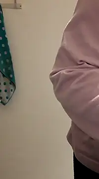 Snapshot of Moi_Lina chatting on March 16, 2025, 2:33 pm Moi Lina online show from March 16, 2025, 2:33 pm