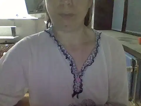 Snapshot of Moi_Lina chatting on September 14, 2025, 9:58 pm Moi Lina online show from September 14, 2025, 9:58 pm