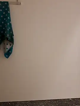 Snapshot of Moi_Lina chatting on September 15, 2025, 11:43 am Moi Lina online show from September 15, 2025, 11:43 am