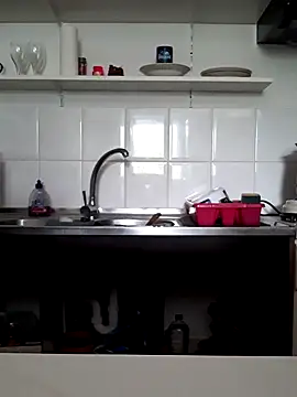 Snapshot of Moi_Lina chatting on September 18, 2025, 12:51 pm Moi Lina online show from September 18, 2025, 12:51 pm