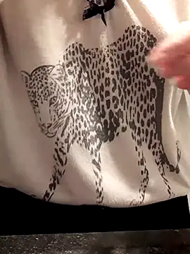 Snapshot of Moi_Lina chatting on September 20, 2025, 1:34 pm Moi Lina online show from September 20, 2025, 1:34 pm