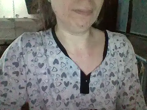 Snapshot of Moi_Lina chatting on October 14, 2025, 7:47 pm Moi Lina online show from October 14, 2025, 7:47 pm