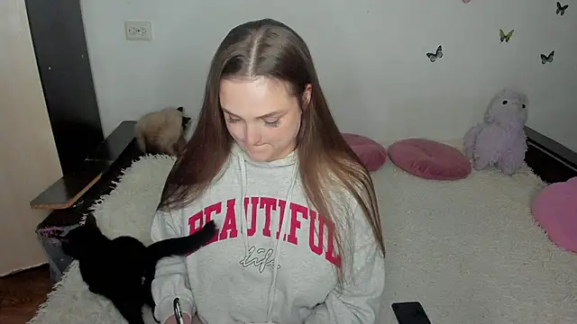 NataliEvans online show from June 25, 2026, 8:13 pm