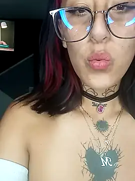 Mariana Joness online show from January 1, 2025, 5:22 am