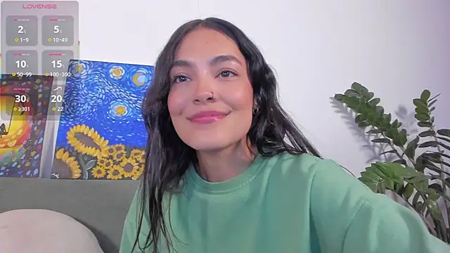 TIFFANYRUSSO online show from March 25, 2026, 6:30 am