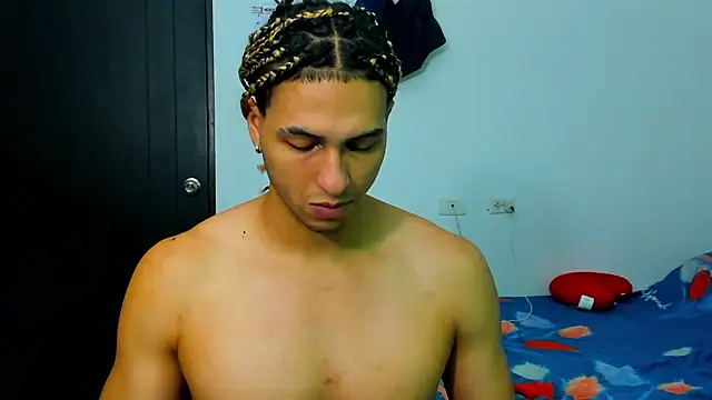 Kris Khalifa69 online show from March 12, 2025, 12:10 am