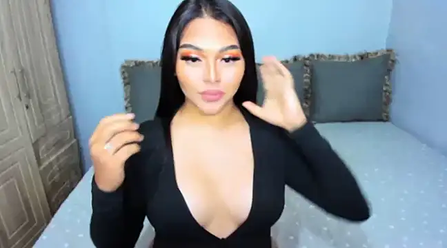 Snapshot of shantal_r0mance chatting on December 10, 2024, 1:55 pm shantal r0mance online show from December 10, 2024, 1:55 pm