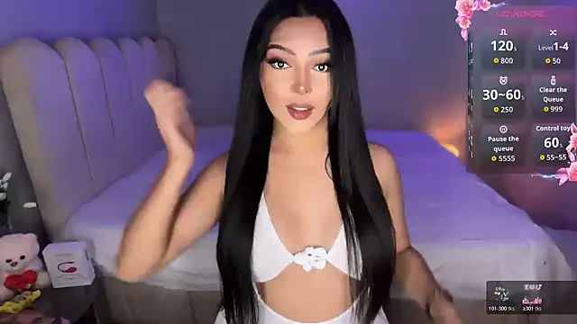 shantal r0mance online show from April 3, 2026, 10:41 pm