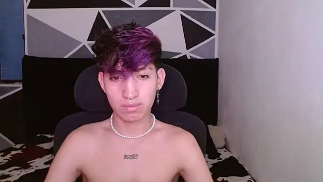 littlextreme online show from December 16, 2024, 7:04 am