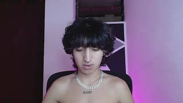 littlextreme online show from April 12, 2026, 1:21 am