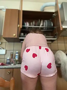 DaisyVibesss online show from February 27, 2025, 9:00 am