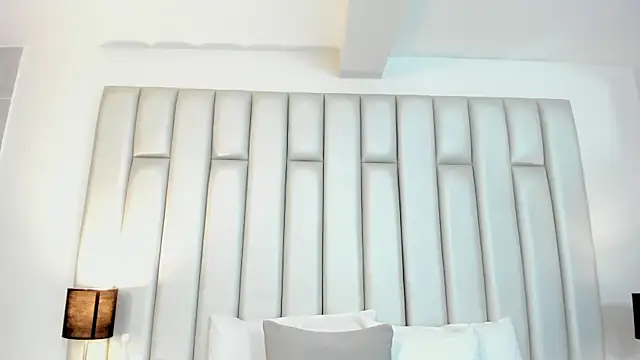 aandreaperez online show from November 8, 2025, 12:38 pm