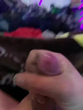 Hugetings online show from February 5, 2026, 3:49 pm