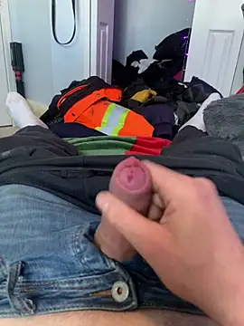 Hugetings online show from March 27, 2026, 2:39 pm