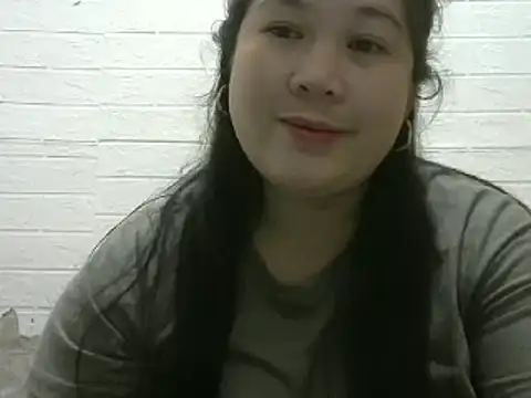 Snapshot of hotsexylyn chatting on February 28, 2025, 12:09 pm hotsexylyn online show from February 28, 2025, 12:09 pm
