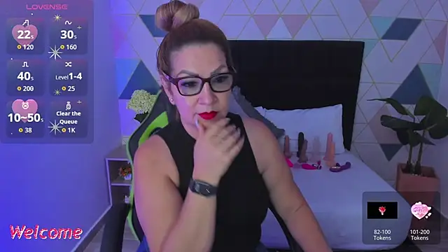 gisela27 online show from March 4, 2026, 12:33 pm