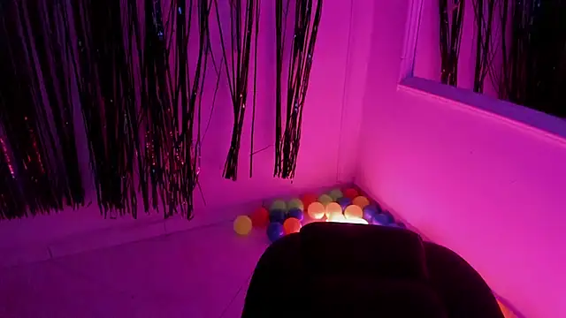 ale cam online show from January 25, 2025, 7:39 pm