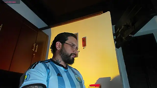 CamiloGray  online show from February 19, 2026, 2:46 pm