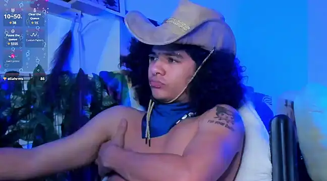 Snapshot of sweetvond_ chatting on January 22, 2025, 5:26 am sweetvond  online show from January 22, 2025, 5:26 am