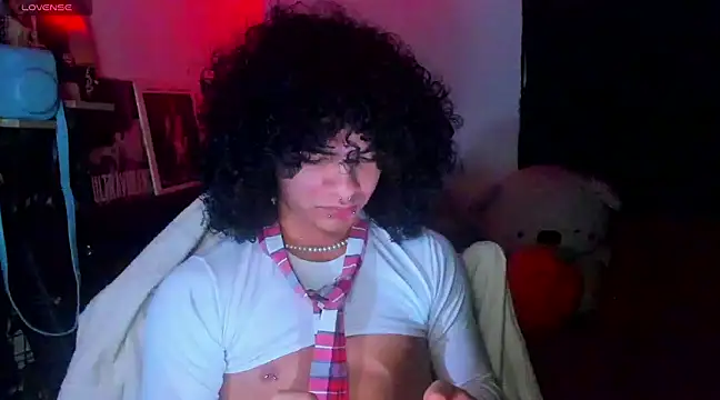 Snapshot of sweetvond_ chatting on March 2, 2025, 4:50 am sweetvond  online show from March 2, 2025, 4:50 am