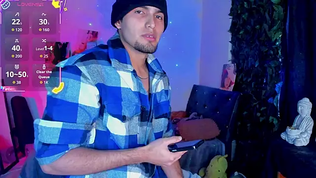 Snapshot of sweetvond_ chatting on October 17, 2025, 10:23 pm sweetvond  online show from October 17, 2025, 10:23 pm