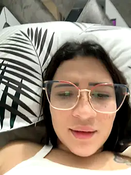 cutesarah  online show from September 21, 2025, 5:53 am
