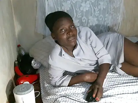 Snapshot of cute-shamza chatting on December 18, 2025, 5:46 am cute-shamza online show from December 18, 2025, 5:46 am