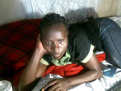 Snapshot of cute-shamza chatting on January 15, 2026, 5:01 am cute-shamza online show from January 15, 2026, 5:01 am