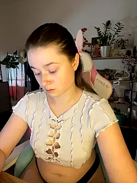 sweetest pie online show from September 26, 2025, 6:45 pm