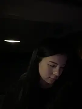 clairewntr online show from February 26, 2025, 9:16 pm