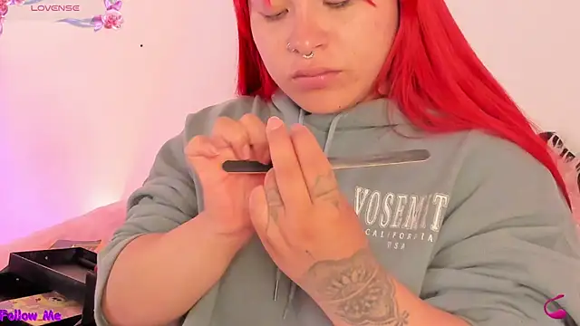 SophieRossi online show from November 22, 2025, 4:00 am