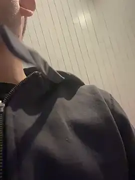 Taxidriver1988 online show from March 12, 2025, 7:06 pm