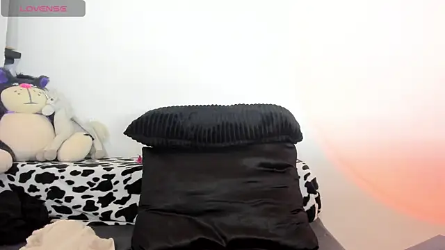 mariecam420 online show from December 18, 2025, 10:43 am